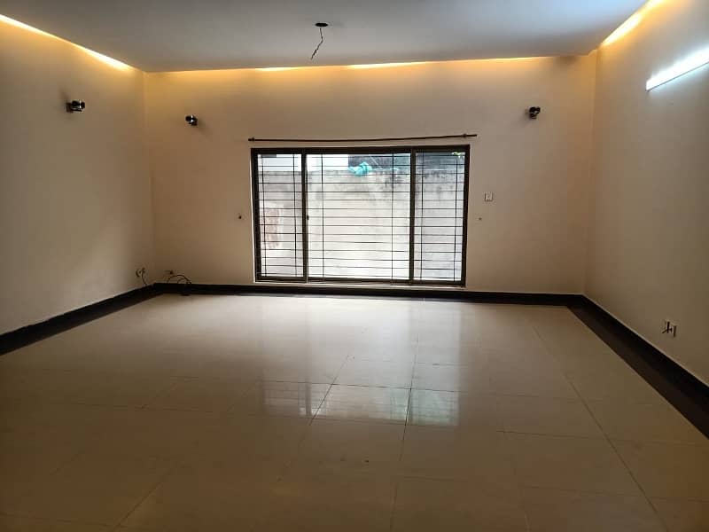 1 kanal House For Office Use J1 Block Near Canal Road In Johar Town 6