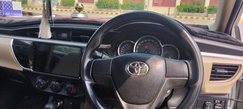 Toyota Corolla Altis 2016 Automatic 10