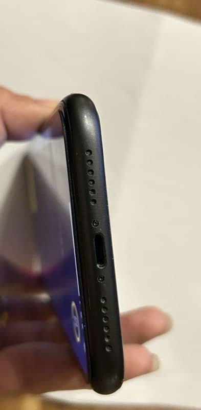 iPhone 11 PTA Approved with box 3