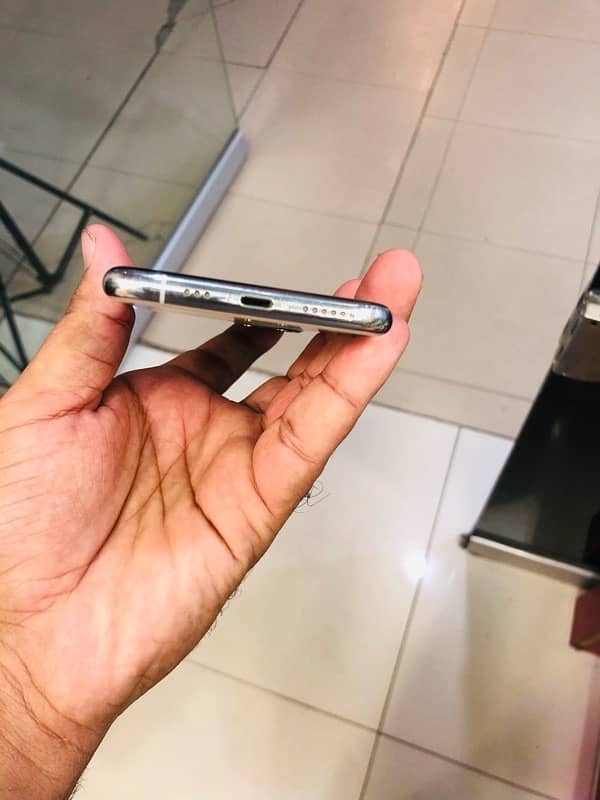 iphone 11 pro 64gb pta approved 1