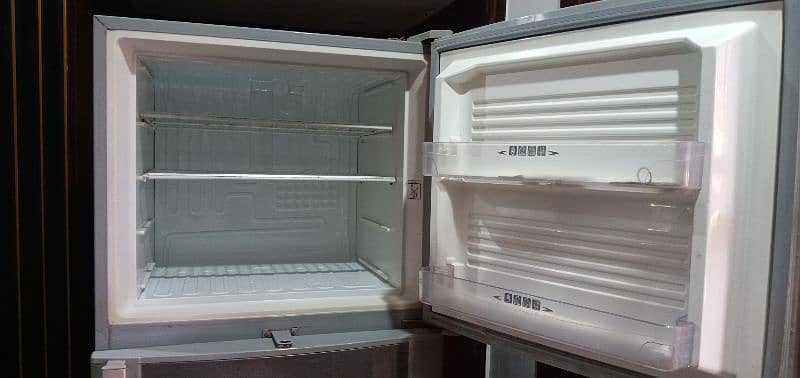 Dawalance Refrigerator 2