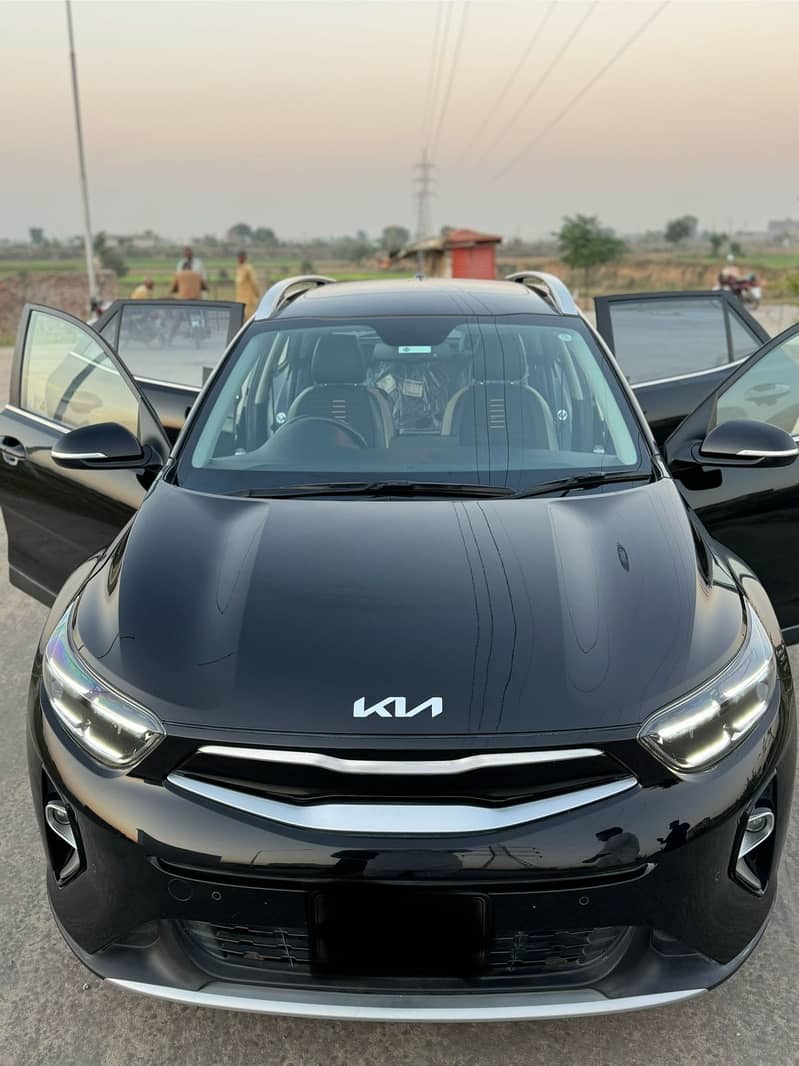 KIA Stonic EX+ 2022 1