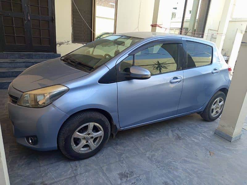 Toyota Vitz 2011 2