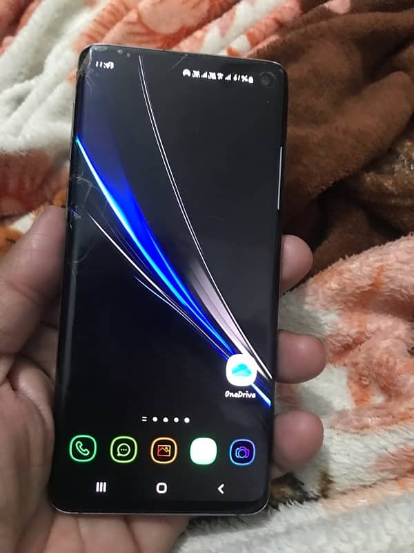 Samsung S10 patch h dual sim condition pics me dekh ln 0