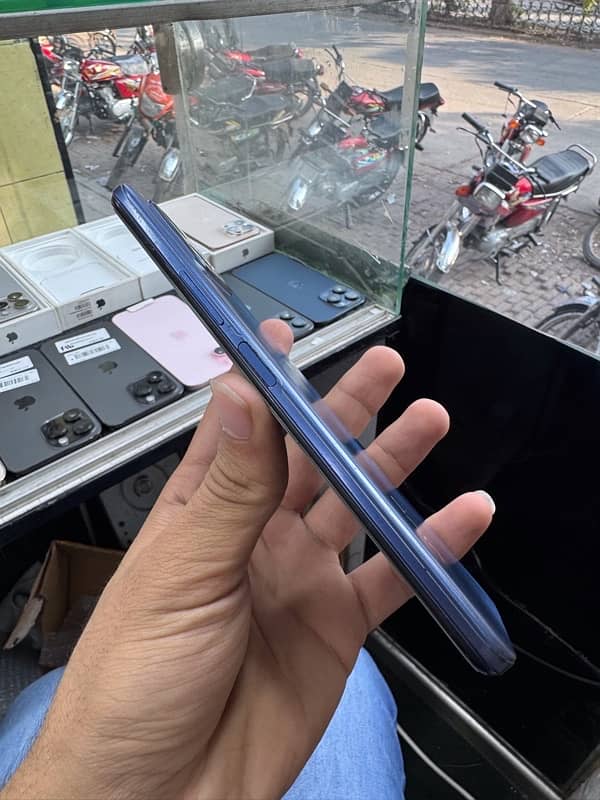 vivo y15s 5