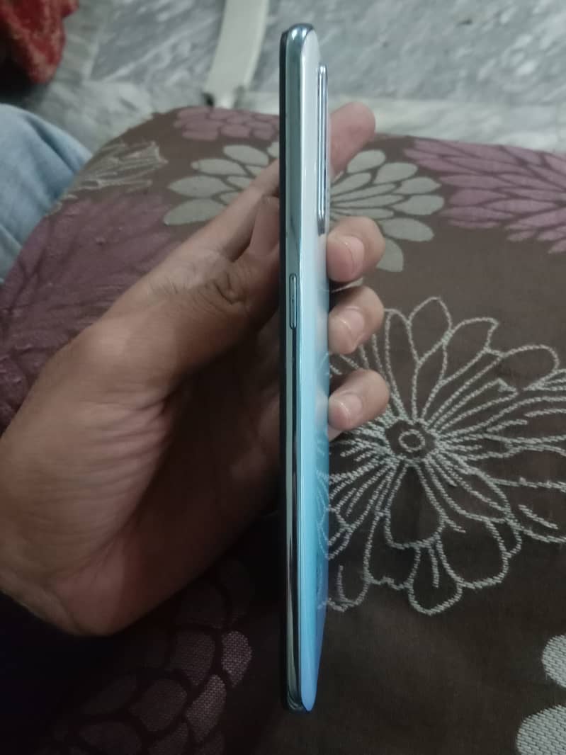 Oppo F15 8/128 2