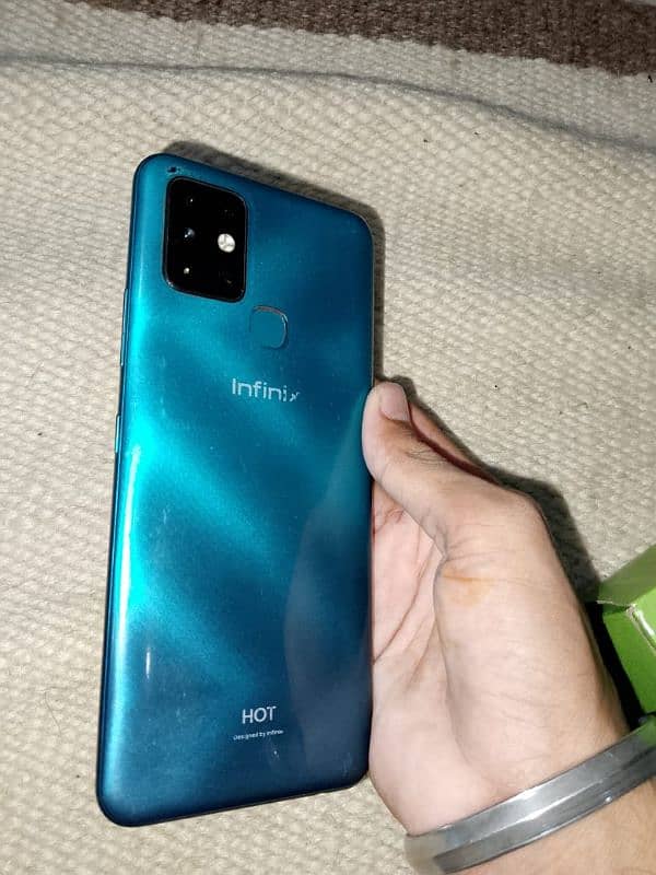 Infinix Hot 10 1