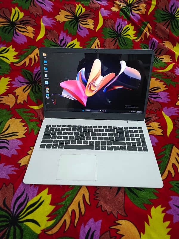 DELL 11th Gen Core i5 Beautiful Luck White 8GB RAM 256GB NVMe+HHD 1TB 0