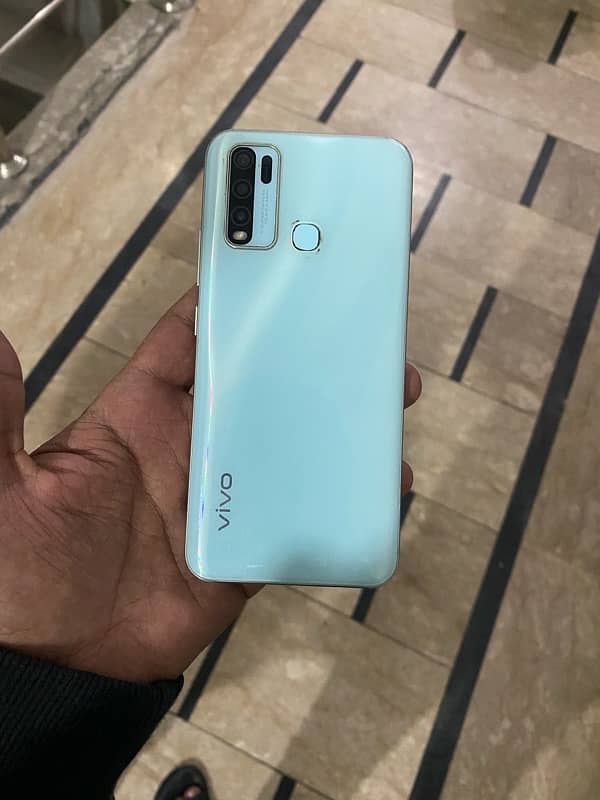 vivo y30 4/64gb 1