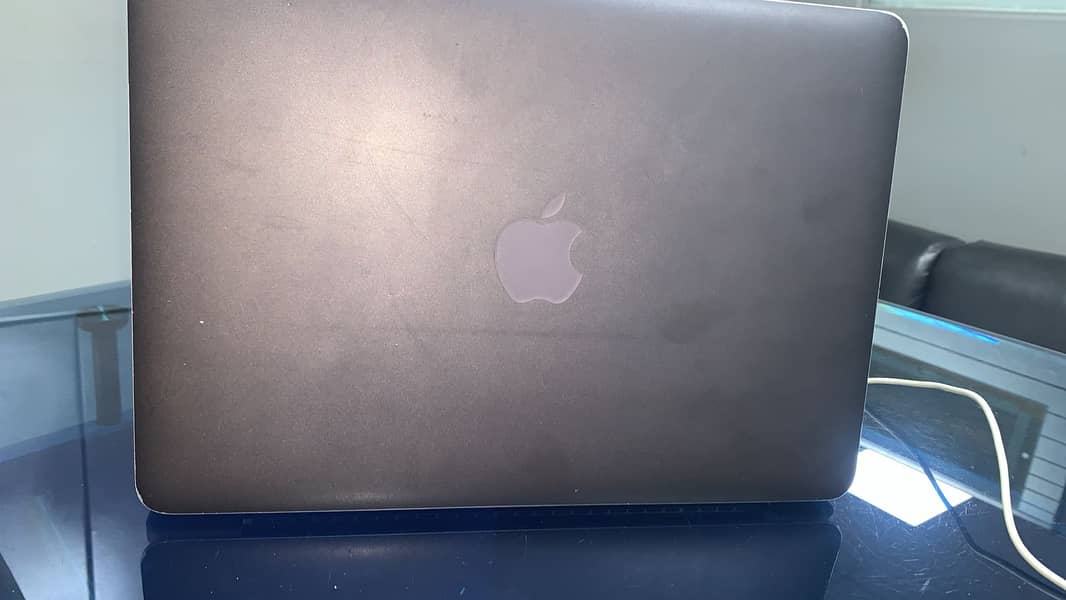 MacBook 2015 - 16GB RAM, 256GB SSD, 13" Retina Display 4