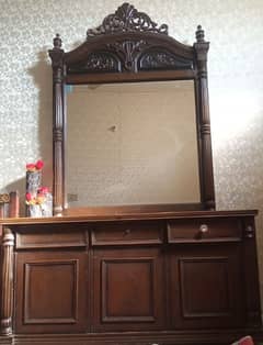 Dressing table