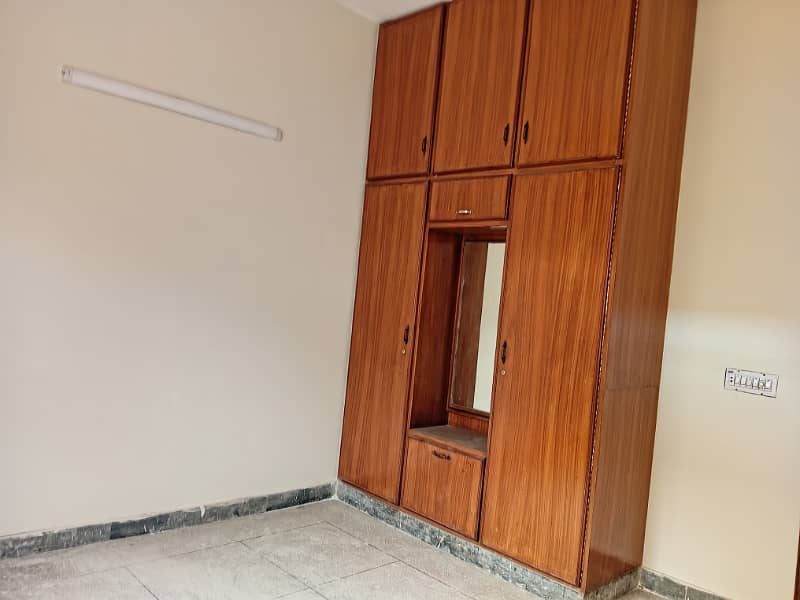 5 MARLA FULL HOUSE FOR RENT IN JOHAR TOWN 5