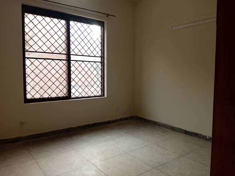 5 MARLA FULL HOUSE FOR RENT IN JOHAR TOWN 6