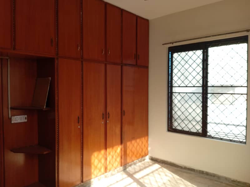 5 MARLA FULL HOUSE FOR RENT IN JOHAR TOWN 7