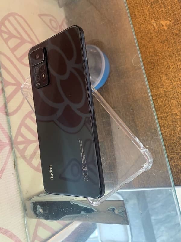 xiaomi Redmi note 11 pro with complete box and charger 0