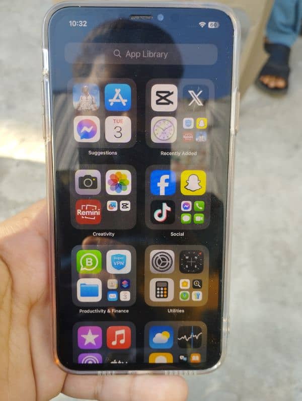 iphone x max 10/10 condition 0