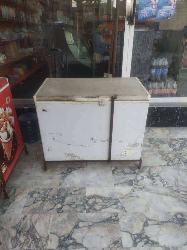 chillar /deep freezer for sell 5