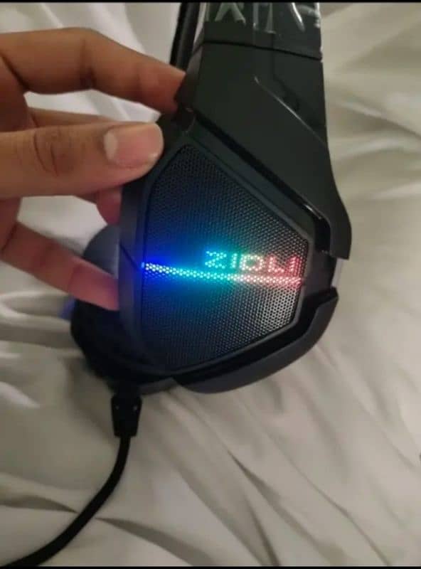 HS GAMING HEADPHONES 3