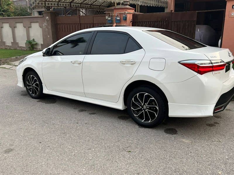 Toyota Corolla Altis 2023 1