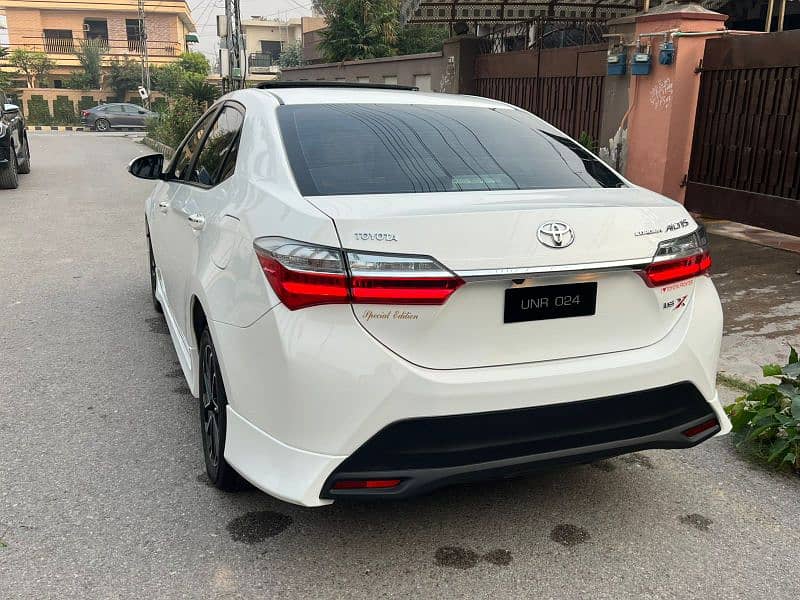 Toyota Corolla Altis 2023 5