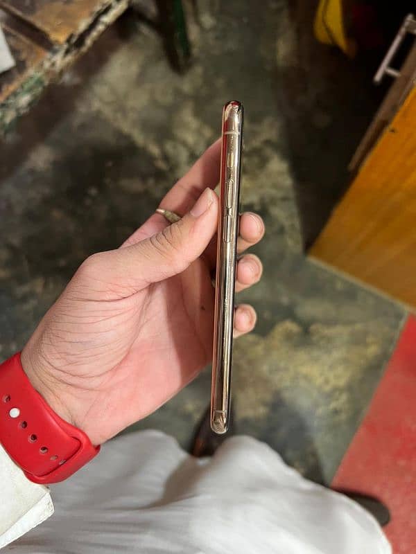 iphone 11 pro 256gb pta approved 4