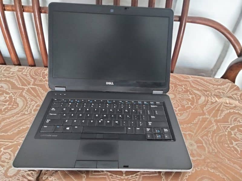 Dell latitude i5 4th gen 4gb ram best for office work 12