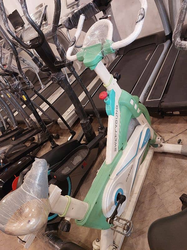 Exercise bike / Upright cycle / Spinning bike / Recumbent bike 9