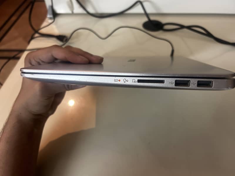 Asus Vivobook i5 8th Generation 2