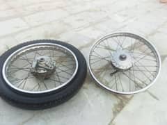 125 genuine 2 rims complet hub