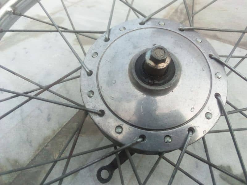 125 genuine 2 rims complet hub 2