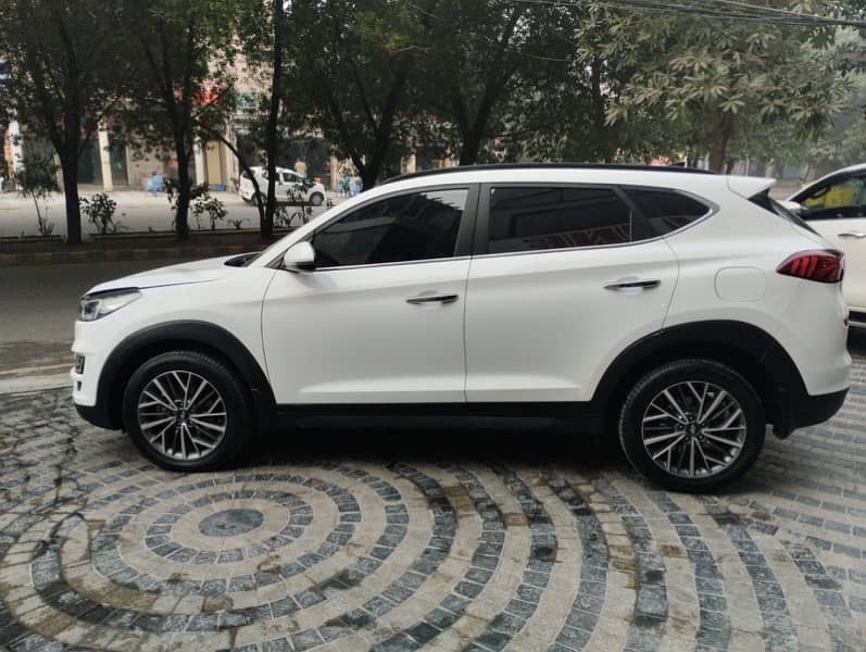 Hyundai Tucson AWD 2022 1