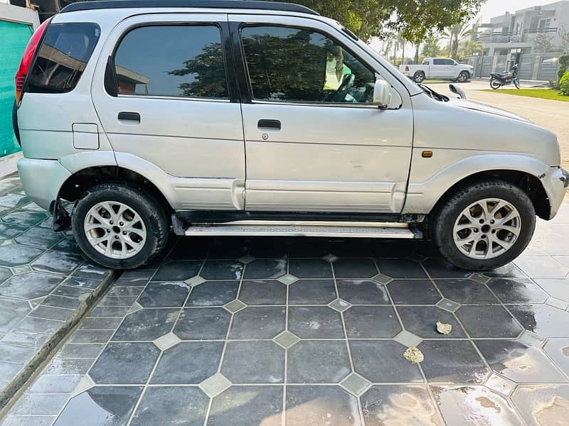 Daihatsu Terios 4x2  automatic 1.3 4