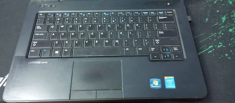 Dell Latitude E5440 Laptop 1