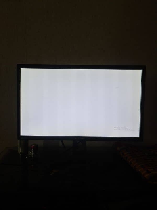 Samsung 28inch 1080p monitor for sale. 3