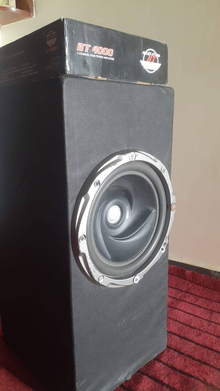 Kenwood woofer with ammplifire 2