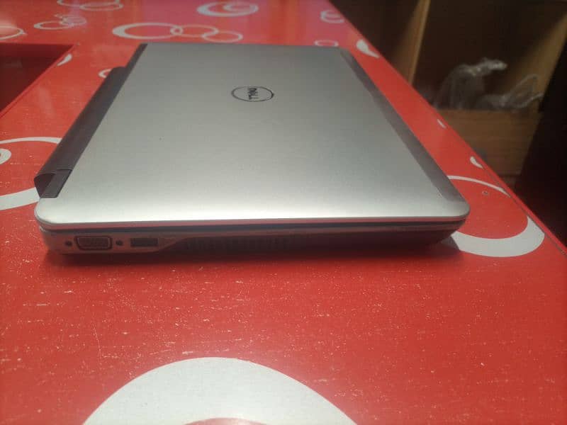 Dell laptop 0