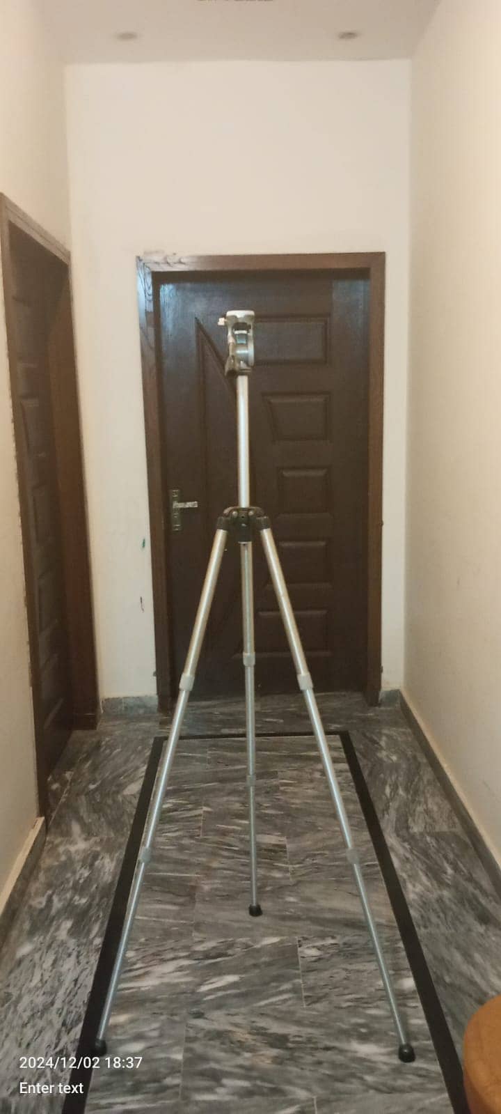 6 ft Slick Master Tripod Alloy 3 Stage Legs 2 Way Pan Tilt Head (SALE) 8