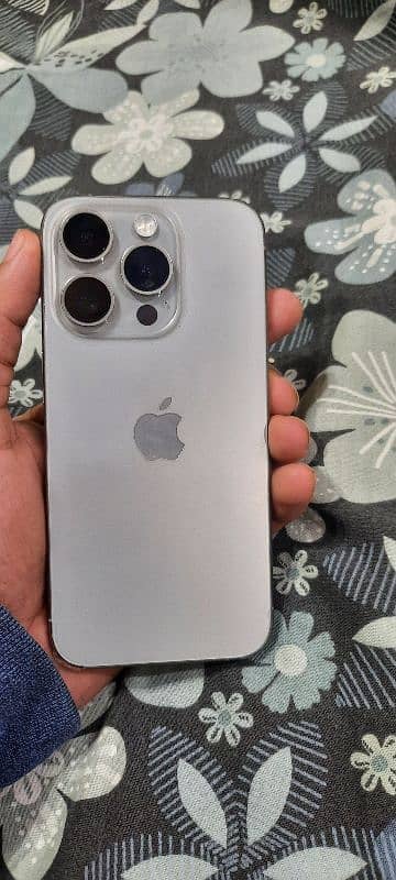 Iphone 15 pro 0