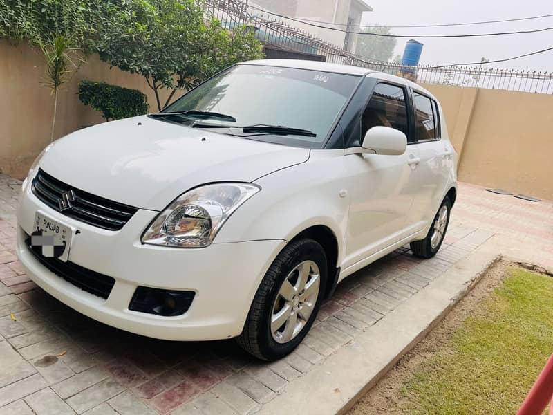 Suzuki Swift DLX 2020 model 2021 registered 1