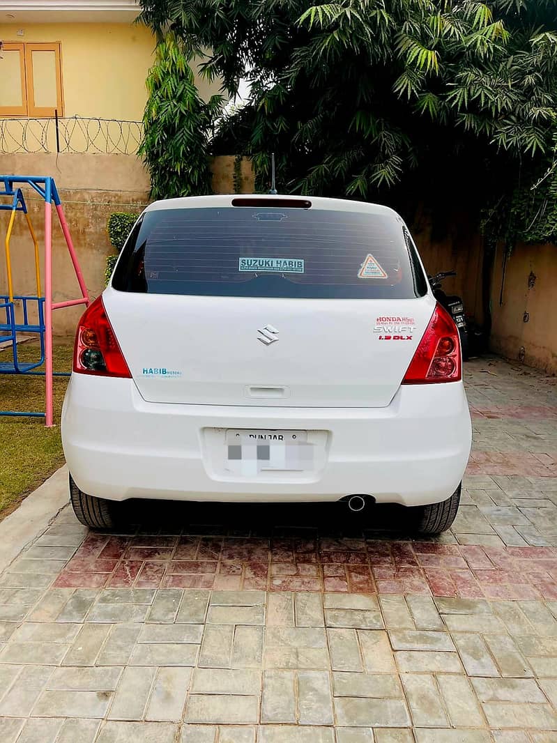 Suzuki Swift DLX 2020 model 2021 registered 4