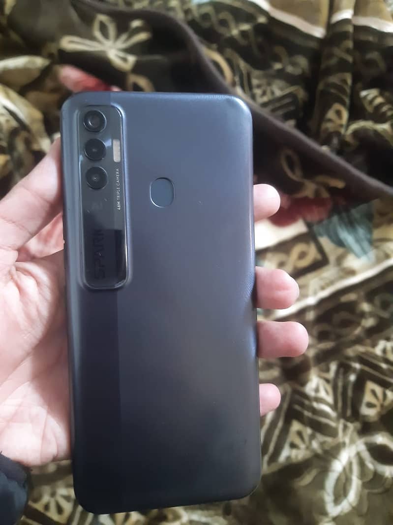 Tecno spark 7 pro 0