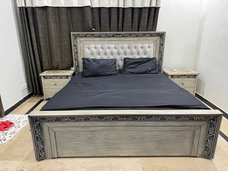 latest and unique king size bed 3