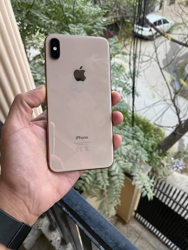 iPhone XS Max Approved Gold 0