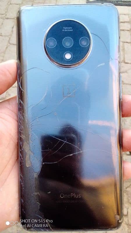 just back glass broken 10/10 condition 1plus7t 2