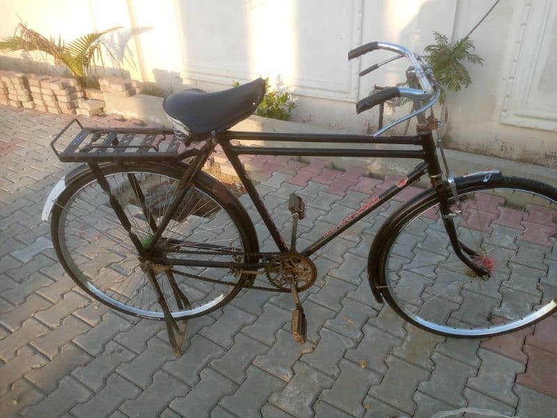 sell Karni Hy cycle teyer abi new hi hay. last price 22'000 3