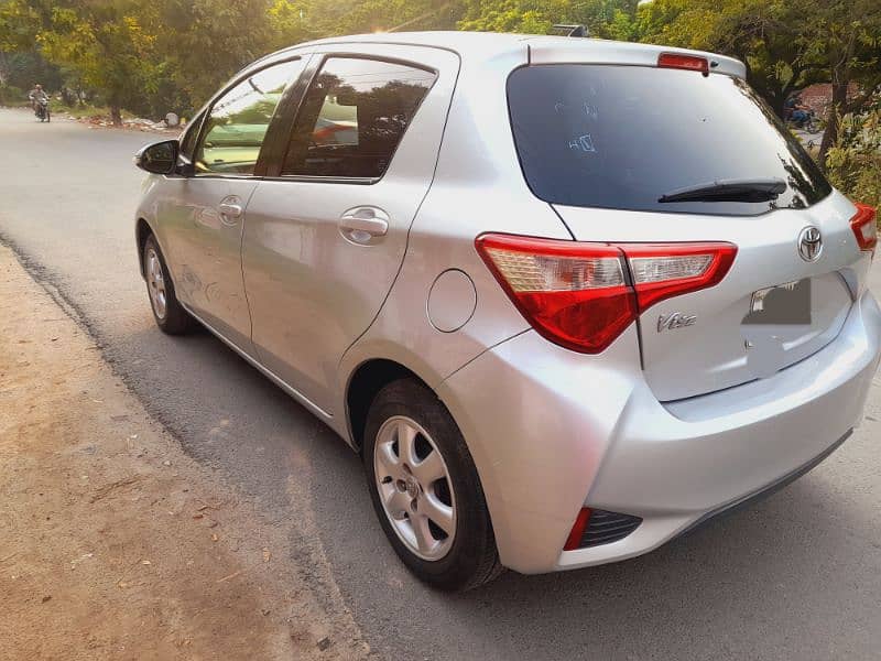 Toyota Vitz 2017 1