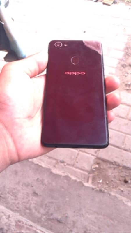 oppo f7 all ok Condition pik ma dek lo 1