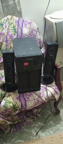 audionic loud speaker for urgent sale 25000 whats app ony 03122202268