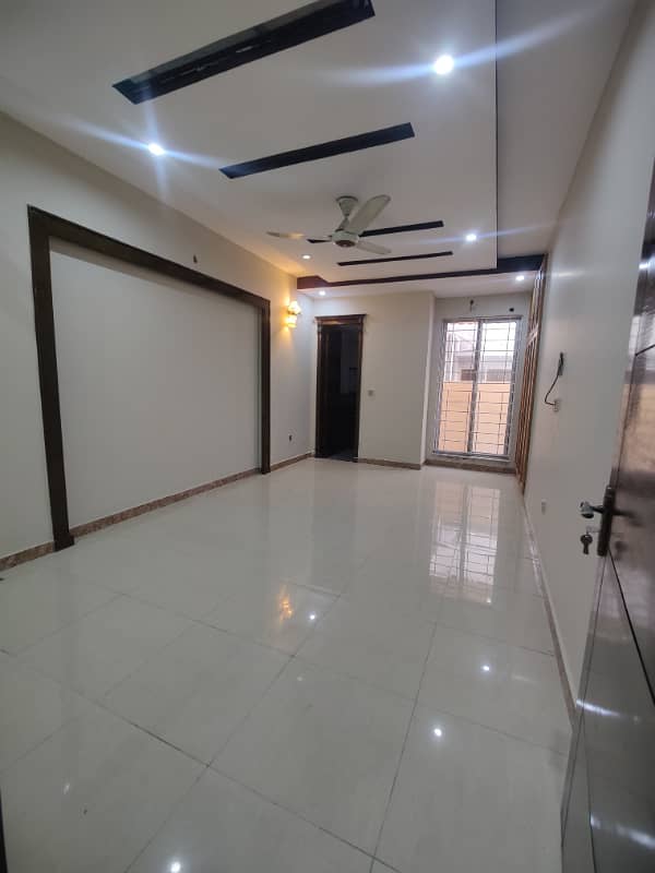 10 Marla Like Brand New House Available For Rent in Jasmine Block Bahria Town Lahore 3