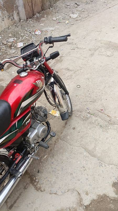 I am selling for bike honda CD 70 All Punjab No Location wah cantt 3